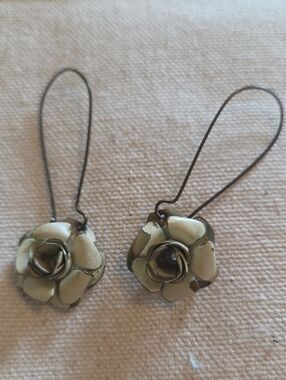 Cream Floral Drop Earrings for Women - Vintage-Inspired Rose Design